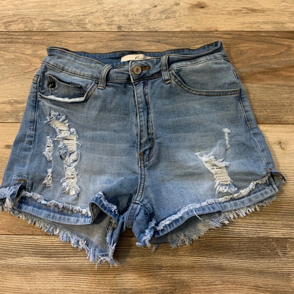 KanCan distressed cut off denim jean shorts size 28